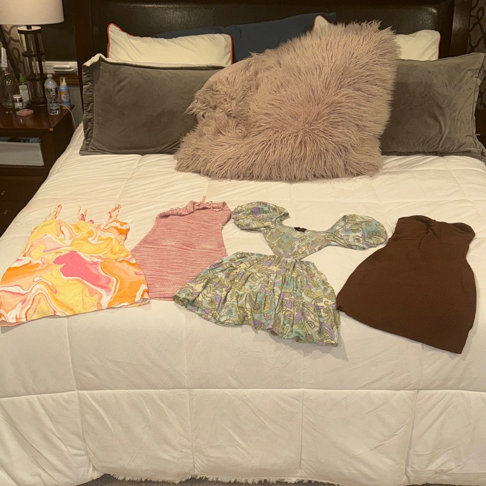 Bundle dresses 4 various brand sizes S and XS